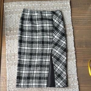 Reitmans Black and White Asymmetrical Pencil Skirt